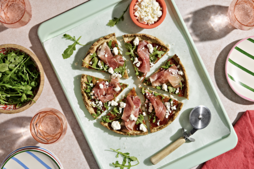 Fig, Goat Cheese & Arugula Chicken-Crusted Pizza